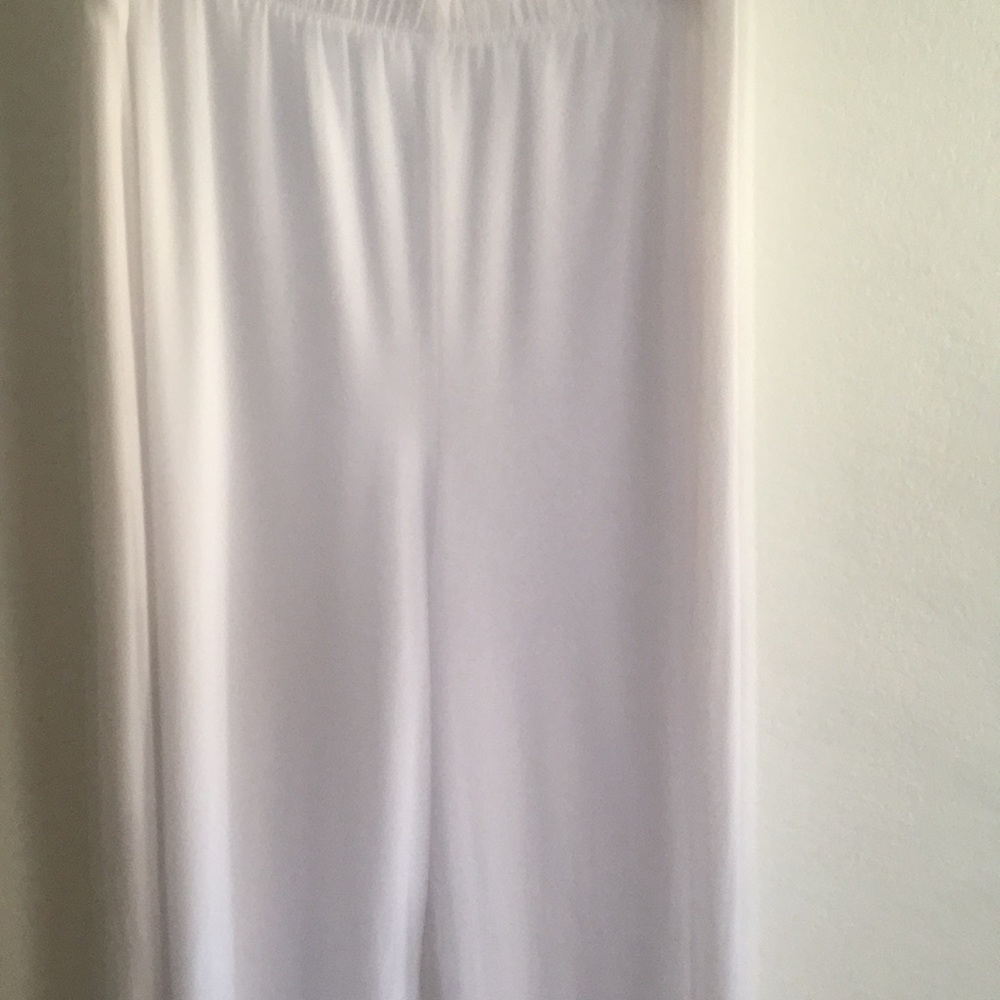 White slinky brand pants